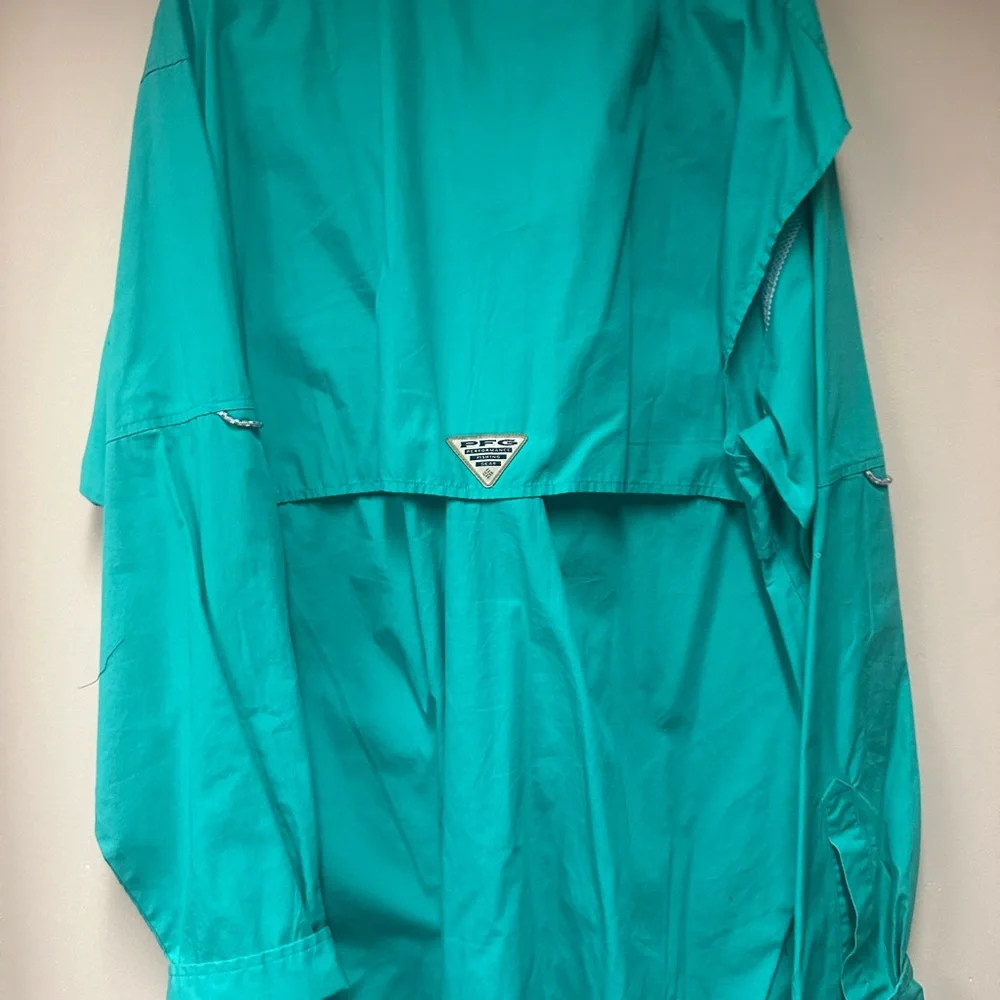 Columbia Men's‎ Green Casual Button Down Shirt